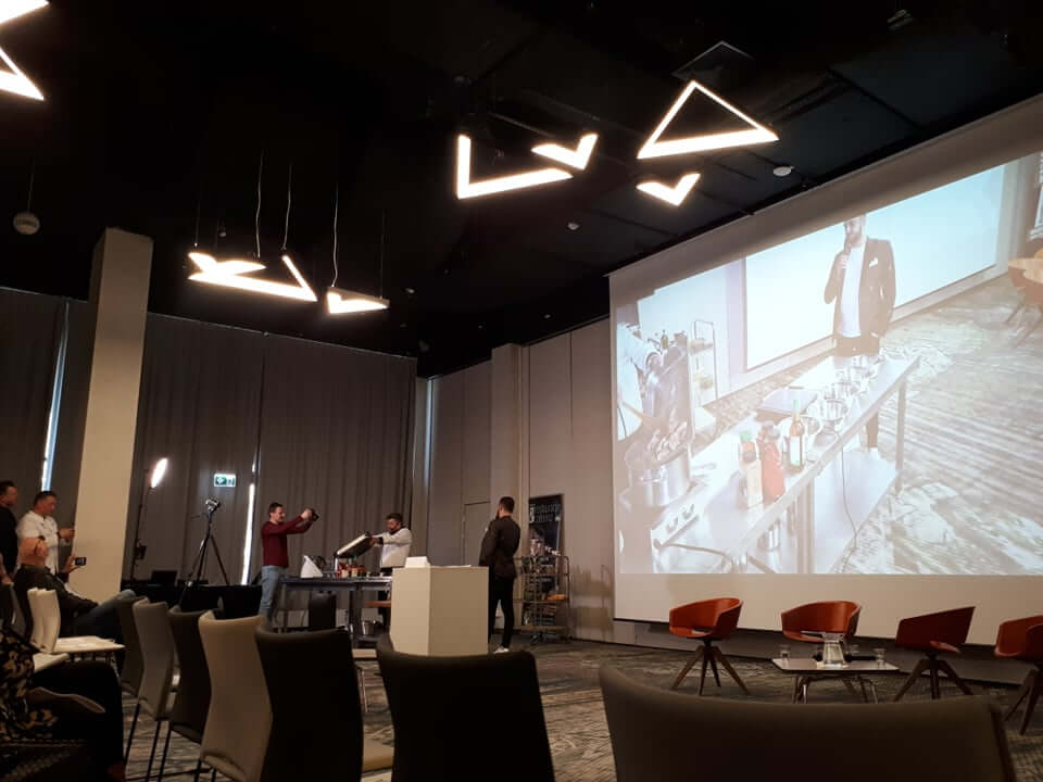 instanco na konferencji